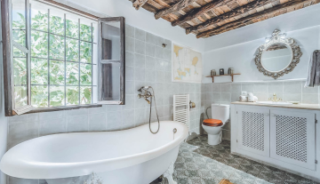 Resa estates for rent long terms 2022 ibiza finca sta gertrudis bathroom.png